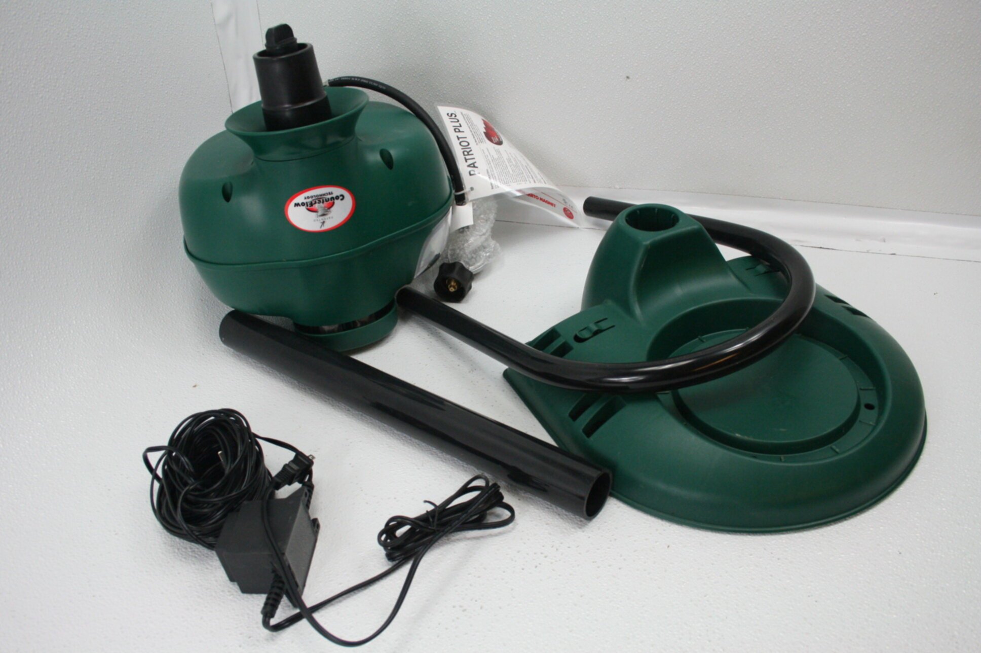 Mosquito Magnet MM4200B Patriot Plus Silent Mosquito Trap 1 Acre Green ...