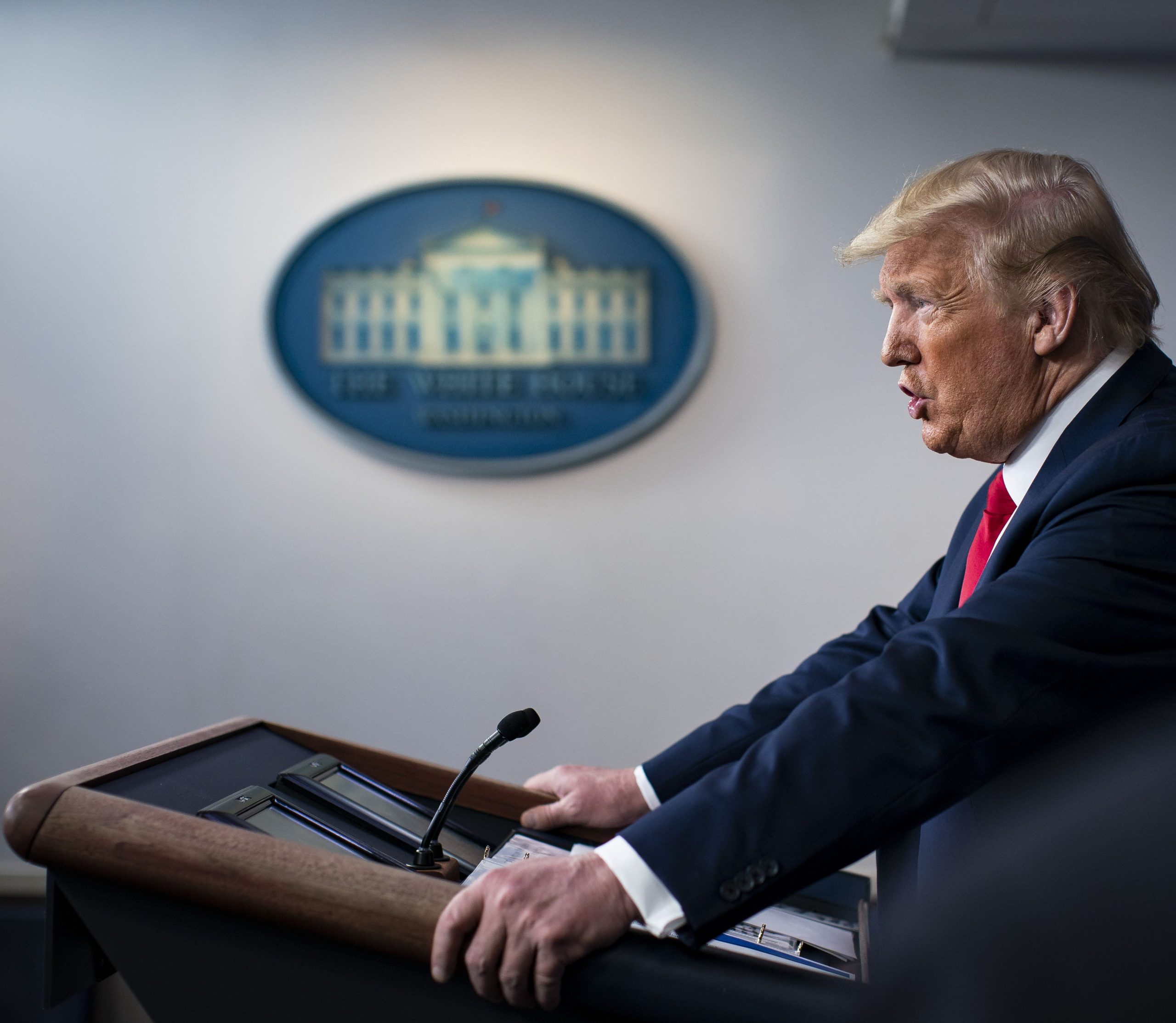 Presidents in health crises: Trump more hands
